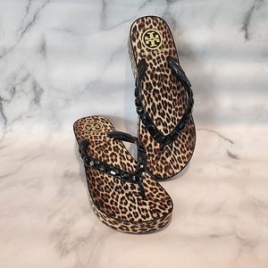 Tory Burch Flip Flops / Sandals